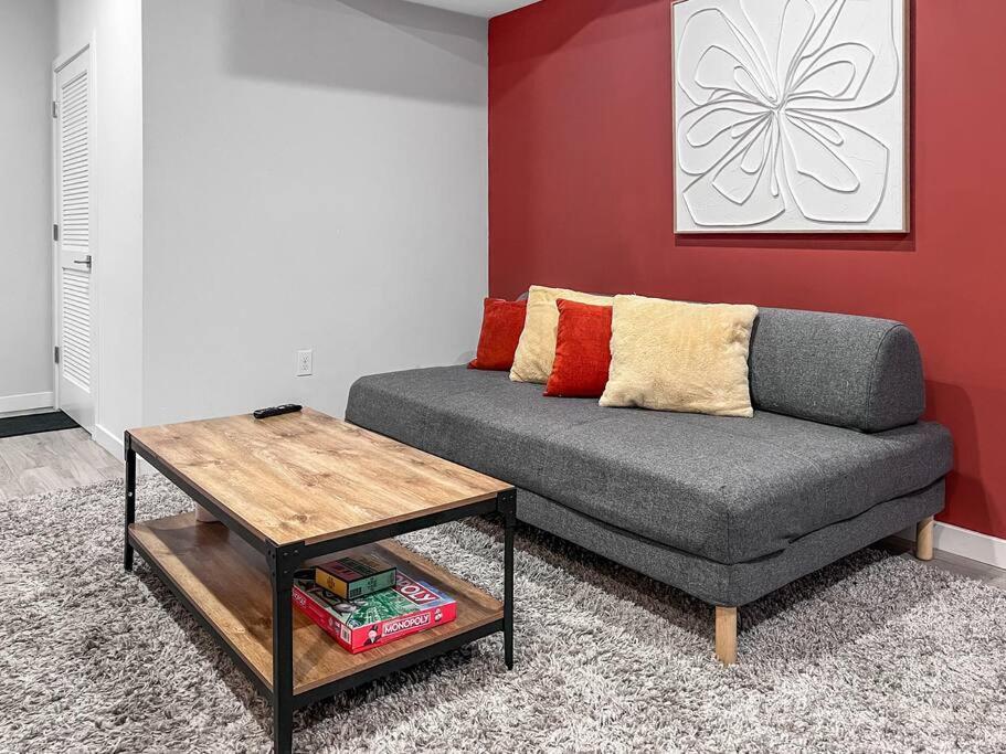Yanne'S Place - Dual-Lounge Philadelphia Exterior photo