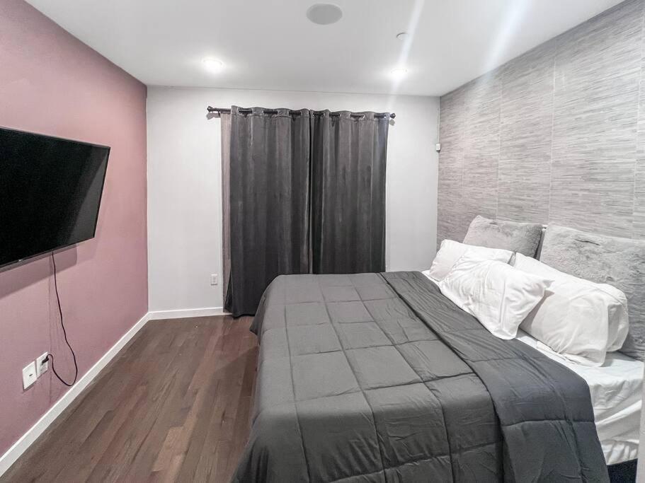 Yanne'S Place - Dual-Lounge Philadelphia Exterior photo